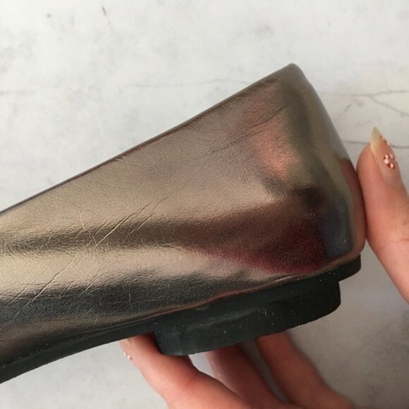 Elegant Metallic Velvet Heart Buckle Flats Shoes - Picture 14 of 16